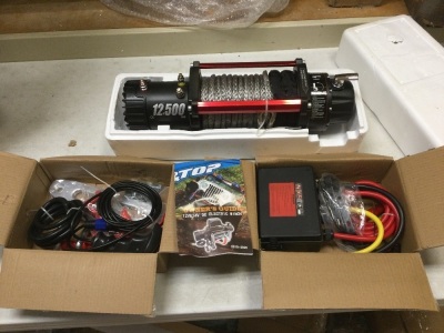 12,500 lbs 12V Wench Kit. Appears New