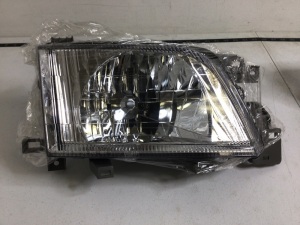 2000-02 Subaru Head Lamp, Appears New