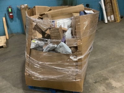 Pallet of E-Comm Return Small Items, High Piece Count - High Retail Value