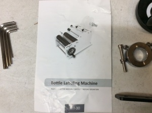 Semi-Automatic Bottle Labeling Machine. E-Commerce Return. Untested