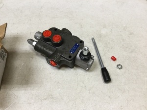 1 Spool Hydraulic Directional Control Valve 21 Gpm Motors Spool Double Acting. Untested E-Commerce Return