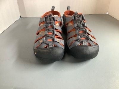 KEEN Newport H2 Water Shoes for Men, Dirty/Scuffed, Ecommerce Return