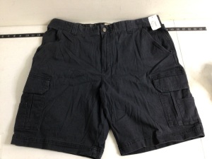 Men's Shorts, Size 40, E-Commcerce Return