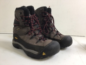 Keen Hiking Boots, Size 8.5, E-Commerce Return