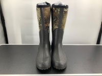 SHE Women's Boots, 9, Dirty, Ecommerce Return