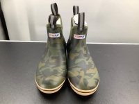XtraTuf Men's Deck Boots, 9, Appears New