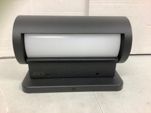 Outdoor Wall Light, Appears New