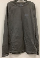 Midweight Crew Shirt, Size M, E-Commerce Return