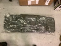 Range Maxx Gun Case, Small rip in Pocket, Appears New