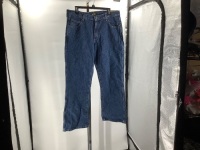 Red Head Men's Boot Cut&nbsp;Jeans, 35x30, Appears New