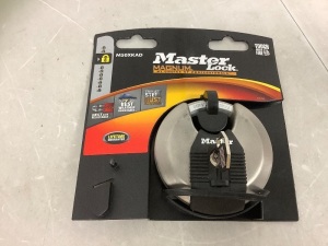 MasterLock Magnum Padlock, Appears New