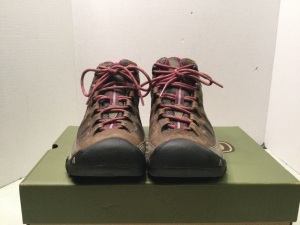 Keen Women's Targhee III Boots, 8.5, Scuffed, Ecommerce Return