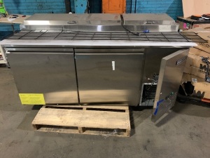 Maxx Cold MXSPP70 71" Select Series Pizza Preparation Table with 20.91 cu. ft. Capacity. Does not get cold. For Repair or Parts. 