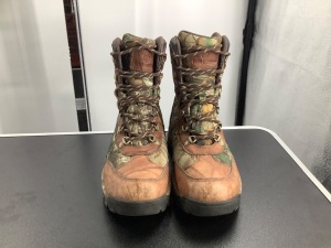 Game Winner Men's Boots, 9.5, Scuffed, Ecommerce Return