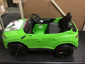 Lamborghini URUS 12V Battery Powered Electric Ride On Car for Kids w/ Parent Control, Green - E-Comm Return, Has Cosmetic Damage, Powers On