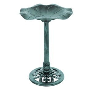 Lily Leaf Pedestal Bird Bath, Green