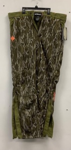 Men's Pants, L, Appears New, Retail $130.00