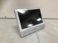 Zeki 9" Tablet with DVD player, Powers Up, E-Commerce Return&nbsp;