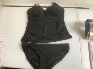 Carrie Underwood Swim Suit, Size XL, Appears New