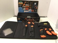 Outdoor Edge Outfitter Complete Hunting Set, Appears New