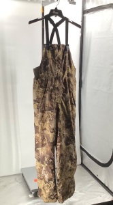 Men's Camo Bib, Medium, Appears New