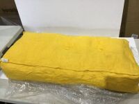 Yellow Bench Cushion - Missing a Button&nbsp;