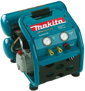 Makita MAC2400 Big Bore 2.5 HP Air Compressor. NEW