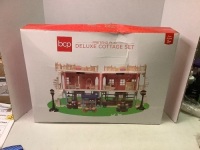 Deluxe Cottage Set, Appears New