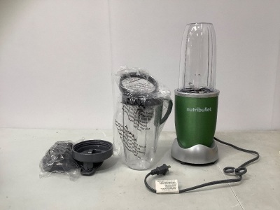 Nutribullet Pro Nutrient Extractor Blender, Powers Up, Appears New, Retail $99.99