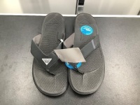 Columbia Men's PFG Sandals, 14, Appears New