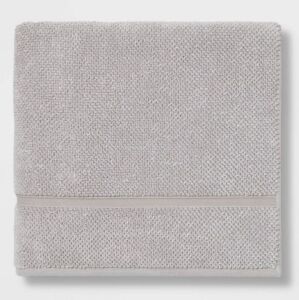 Lot of (6) Performance Texture Bath Towels, Light Gray 