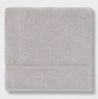 Lot of (6) Performance Texture Bath Towels, Light Gray&nbsp;