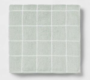 Case of (12) Room Essential Everyday Bath Towels