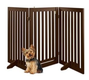 31.5in 3-Panel Freestanding Wooden Pet Gate w/ Door, Support Feet, Espresso