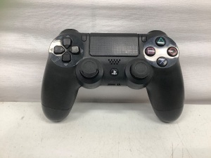 Sony Playstation Controller, E-Commerce Return, Some Damage/Wear, Powers Up, Retail 59.00