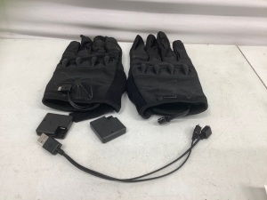 LED Gloves, Powers Up, Appears New