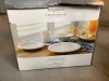 Woodbridge 16 Piece Dinnerware Set, Appears New