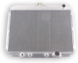 LUXERAD 3 Core High Performance Classic Model Radiator For 1967-1970 FORD MUSTANG/FAIRLANE/RANCHERO/Mercury Cougar XR7 V8. Appears New