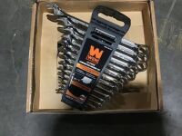 WEN WR130A 13-Piece Professional-Grade SAE Combination Wrench Set with Storage Rack & WEN WR162M 16-Piece Professional-Grade Reversible Ratcheting Metric Combination Wrench Set with Storage Pouch&nbsp;