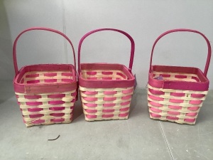 Lot of (3) Easter Baskets, Appears new, Retail 29.97