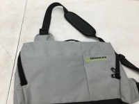 INCREMENTAL MESSENGER/CARRYING BAG 4&nbsp;BOX 20 COUNT &nbsp;AND SAFE T GUARD 4 BOXES 10 IN A BOX 1/2 FOLD SEAT COVER DISPENSOR PALLET&nbsp;