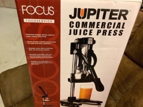 Focus Foodservice Commercial Juice Press, Appears New