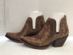 Womens Ariat Booties, 8.5B, E-Comm Return, Retail 199.95