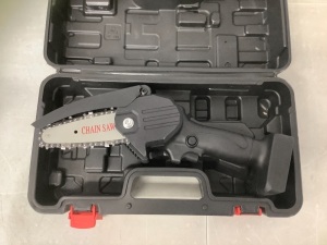 Mini Chainsaw, Untested, Appears new, Retail 85.99