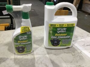 Simple Green Outdoor Odor Eliminator for Pets, Ideal for Artificial Grass & Patio, 32 oz Spray Bottle & 1 Gal Refill 