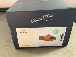 Unibversal Thread, Kora Sandals, Size 8 1/2, New, Retail - $20