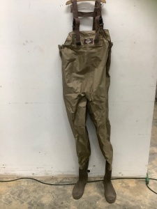 White River Chest Waders, 9 Reg, E-Comm Return