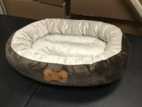 Petmate 16" x 20" Oval Pet Bed - Appears New&nbsp;