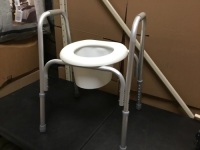 PCP Raised Toilet Seat and Safety Frame - Appears New&nbsp;&nbsp;