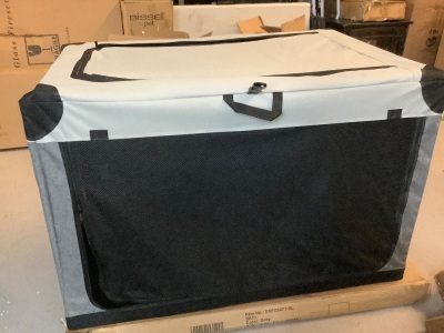 Akinerri Soft Pet Crate, Appears New